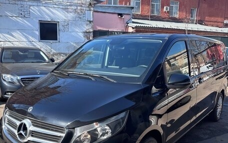 Mercedes-Benz V-Класс, 2019 год, 4 900 000 рублей, 1 фотография