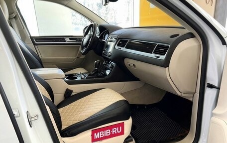 Volkswagen Touareg III, 2015 год, 2 394 650 рублей, 12 фотография