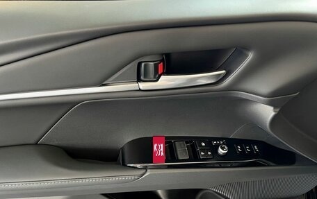 Toyota Camry, 2025 год, 5 200 000 рублей, 9 фотография