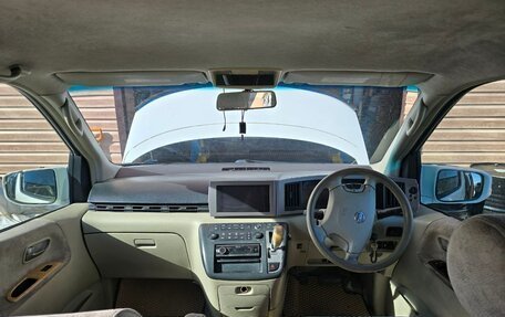 Nissan Elgrand III, 2004 год, 1 600 000 рублей, 8 фотография