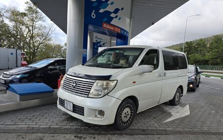 Nissan Elgrand III, 2004 год, 1 600 000 рублей, 3 фотография