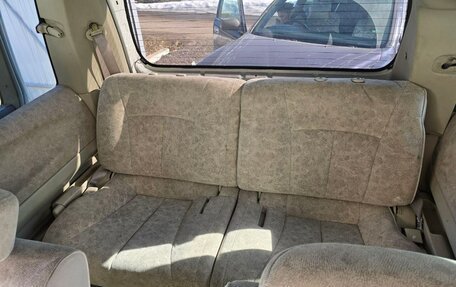 Nissan Elgrand III, 2004 год, 1 600 000 рублей, 11 фотография