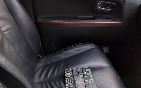 Nissan Elgrand III, 2004 год, 1 600 000 рублей, 33 фотография