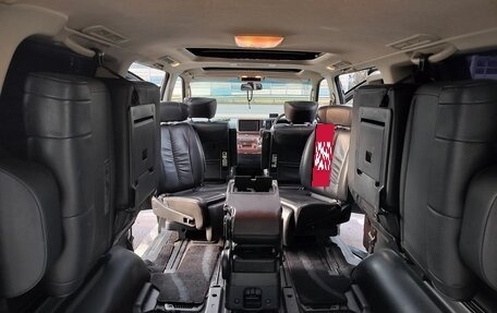 Nissan Elgrand III, 2004 год, 1 600 000 рублей, 37 фотография