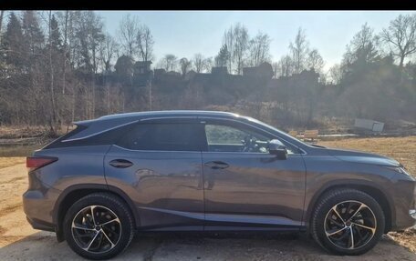 Lexus RX IV рестайлинг, 2022 год, 5 800 000 рублей, 2 фотография