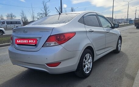Hyundai Solaris II рестайлинг, 2011 год, 595 000 рублей, 3 фотография