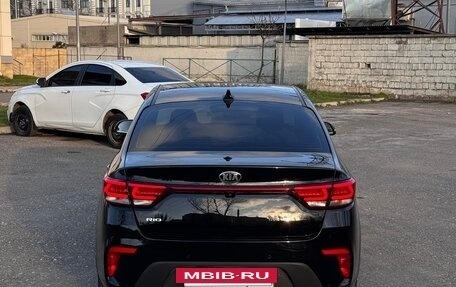 KIA Rio IV, 2018 год, 1 470 000 рублей, 2 фотография