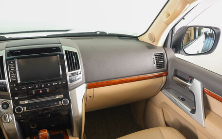 Toyota Land Cruiser 200, 2014 год, 3 659 000 рублей, 19 фотография