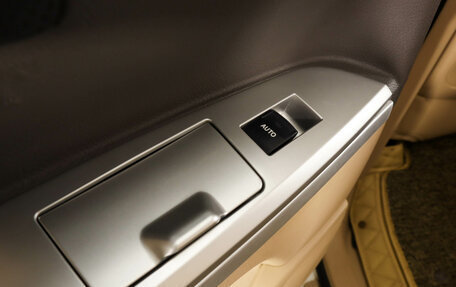 Toyota Land Cruiser 200, 2014 год, 3 659 000 рублей, 33 фотография