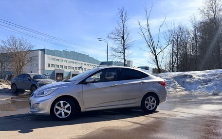 Hyundai Solaris II рестайлинг, 2013 год, 750 000 рублей, 13 фотография
