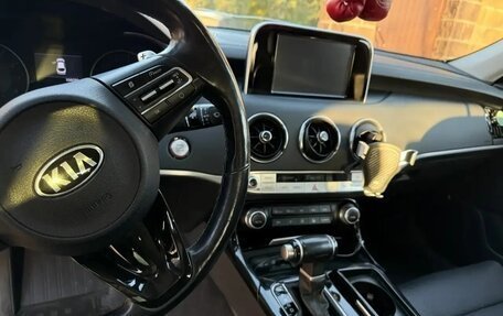 KIA Stinger I, 2019 год, 2 700 000 рублей, 10 фотография