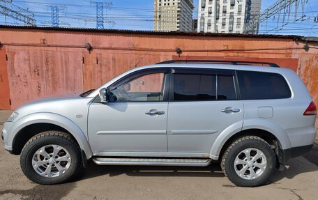 Mitsubishi Pajero Sport II рестайлинг, 2014 год, 1 810 000 рублей, 3 фотография