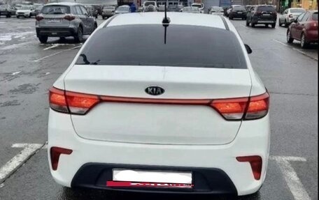KIA Rio IV, 2018 год, 1 305 000 рублей, 4 фотография