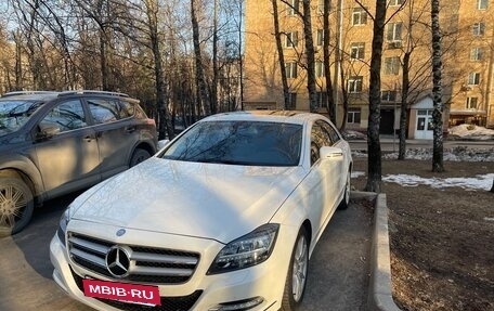 Mercedes-Benz CLS, 2012 год, 2 850 000 рублей, 2 фотография