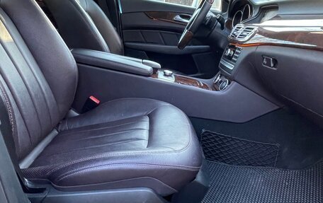 Mercedes-Benz CLS, 2012 год, 2 850 000 рублей, 17 фотография