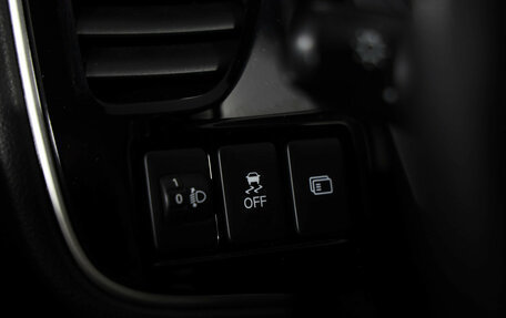 Mitsubishi Outlander III рестайлинг 3, 2022 год, 2 659 000 рублей, 17 фотография