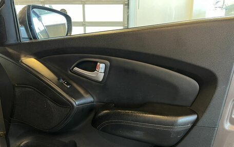 Hyundai ix35 I рестайлинг, 2013 год, 1 388 000 рублей, 24 фотография