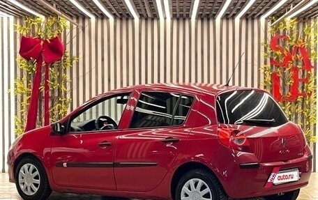 Renault Clio III, 2006 год, 375 000 рублей, 2 фотография