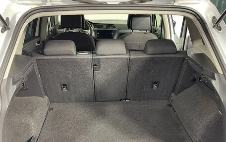 Volkswagen Tiguan II, 2020 год, 2 950 000 рублей, 11 фотография