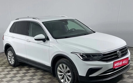 Volkswagen Tiguan II, 2020 год, 2 950 000 рублей, 5 фотография