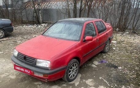 Volkswagen Vento, 1993 год, 70 000 рублей, 2 фотография