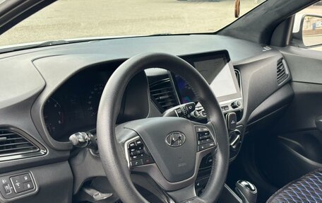 Hyundai Solaris II рестайлинг, 2018 год, 950 000 рублей, 5 фотография