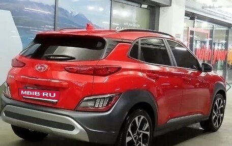 Hyundai Kona I, 2023 год, 2 400 000 рублей, 4 фотография