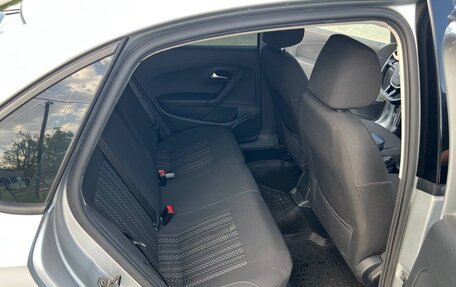 Volkswagen Polo VI (EU Market), 2015 год, 1 200 000 рублей, 13 фотография