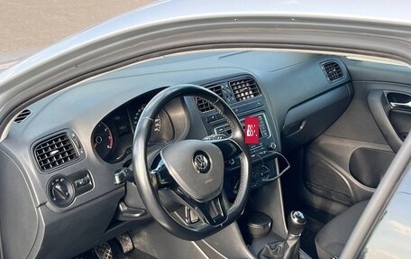 Volkswagen Polo VI (EU Market), 2015 год, 1 200 000 рублей, 10 фотография