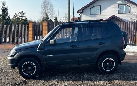 Chevrolet Niva I рестайлинг, 2015 год, 550 000 рублей, 2 фотография