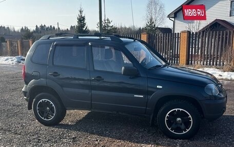 Chevrolet Niva I рестайлинг, 2015 год, 550 000 рублей, 6 фотография