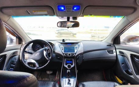 Hyundai Avante, 2011 год, 700 000 рублей, 5 фотография