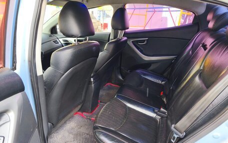 Hyundai Avante, 2011 год, 700 000 рублей, 7 фотография