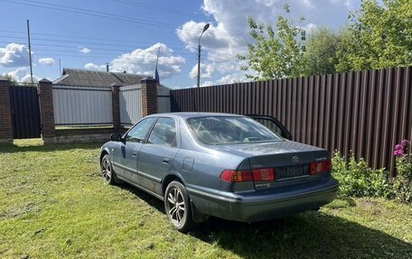Toyota Camry, 1999 год, 370 000 рублей, 3 фотография