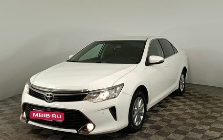 Toyota Camry, 2016 год, 1 690 000 рублей, 3 фотография