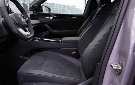 Volkswagen Tiguan, 2025 год, 4 950 000 рублей, 15 фотография