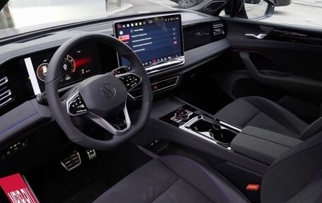 Volkswagen Tiguan, 2025 год, 4 950 000 рублей, 12 фотография