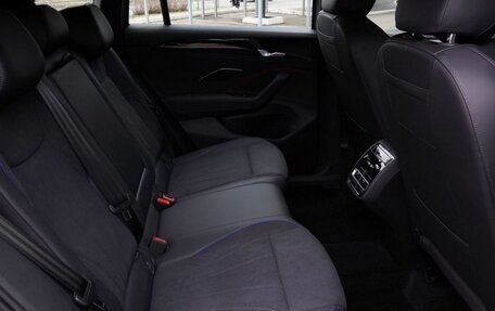 Volkswagen Tiguan, 2025 год, 4 950 000 рублей, 28 фотография