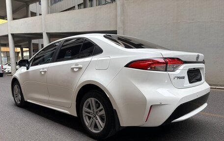 Toyota Corolla, 2022 год, 1 699 000 рублей, 6 фотография