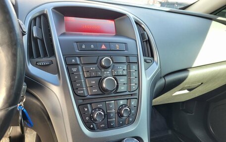 Opel Astra J, 2013 год, 830 000 рублей, 13 фотография