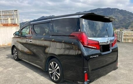 Toyota Alphard, 2024 год, 6 950 000 рублей, 5 фотография