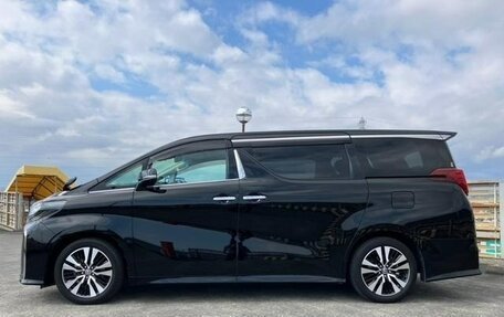 Toyota Alphard, 2024 год, 6 950 000 рублей, 4 фотография