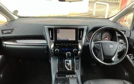 Toyota Alphard, 2024 год, 6 950 000 рублей, 15 фотография