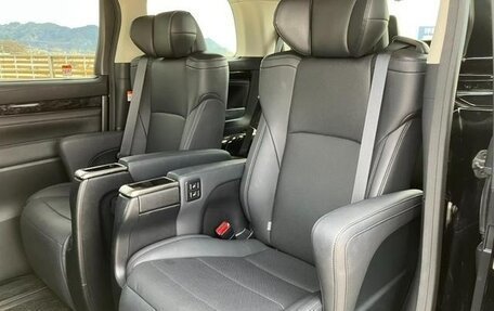 Toyota Alphard, 2024 год, 6 950 000 рублей, 18 фотография