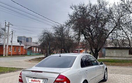 Mercedes-Benz E-Класс, 2003 год, 635 000 рублей, 3 фотография