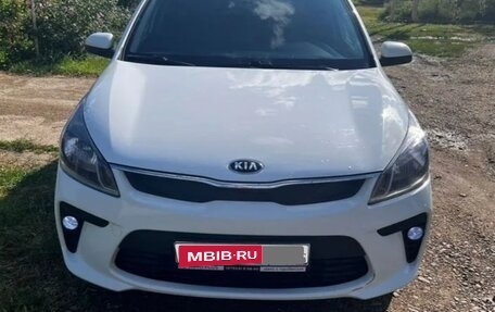 KIA Rio IV, 2020 год, 1 550 000 рублей, 1 фотография