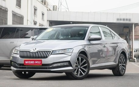 Skoda Superb III рестайлинг, 2025 год, 2 735 000 рублей, 1 фотография