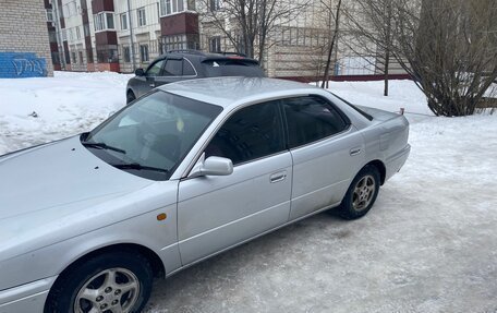 Toyota Vista, 1994 год, 310 000 рублей, 1 фотография