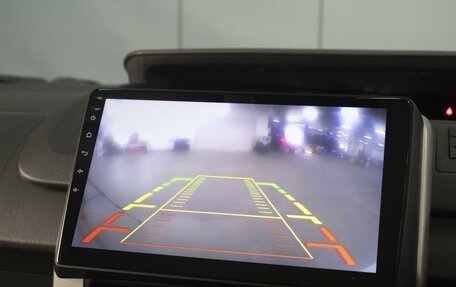 Toyota Voxy II, 2010 год, 1 370 000 рублей, 15 фотография