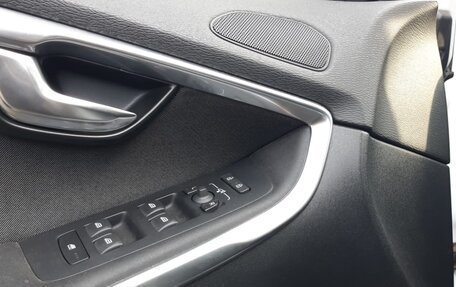 Volvo V40 Cross Country I, 2013 год, 1 350 000 рублей, 8 фотография